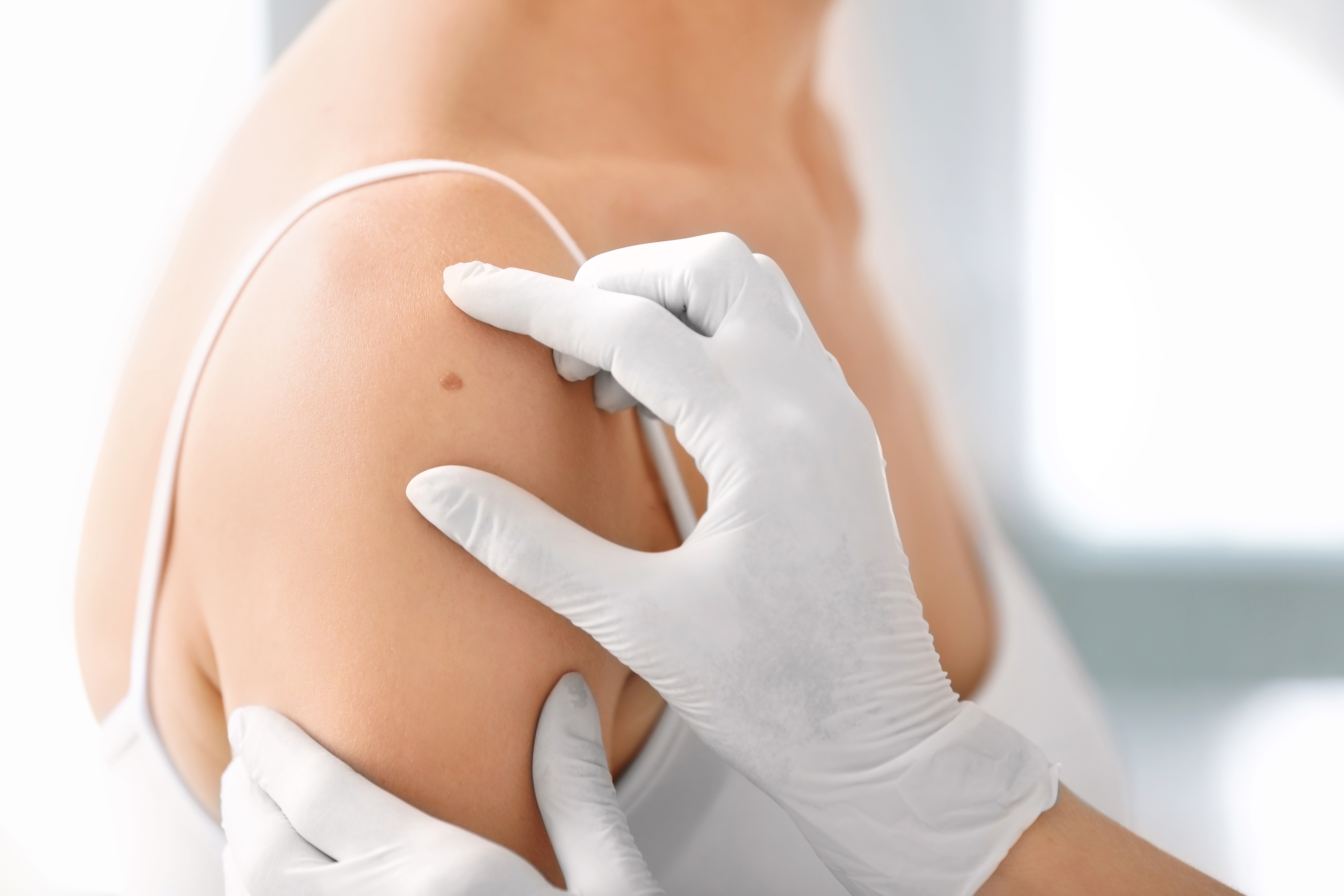 When Should You See a Dermatologist? Signs It’s Time to Make an Appointment