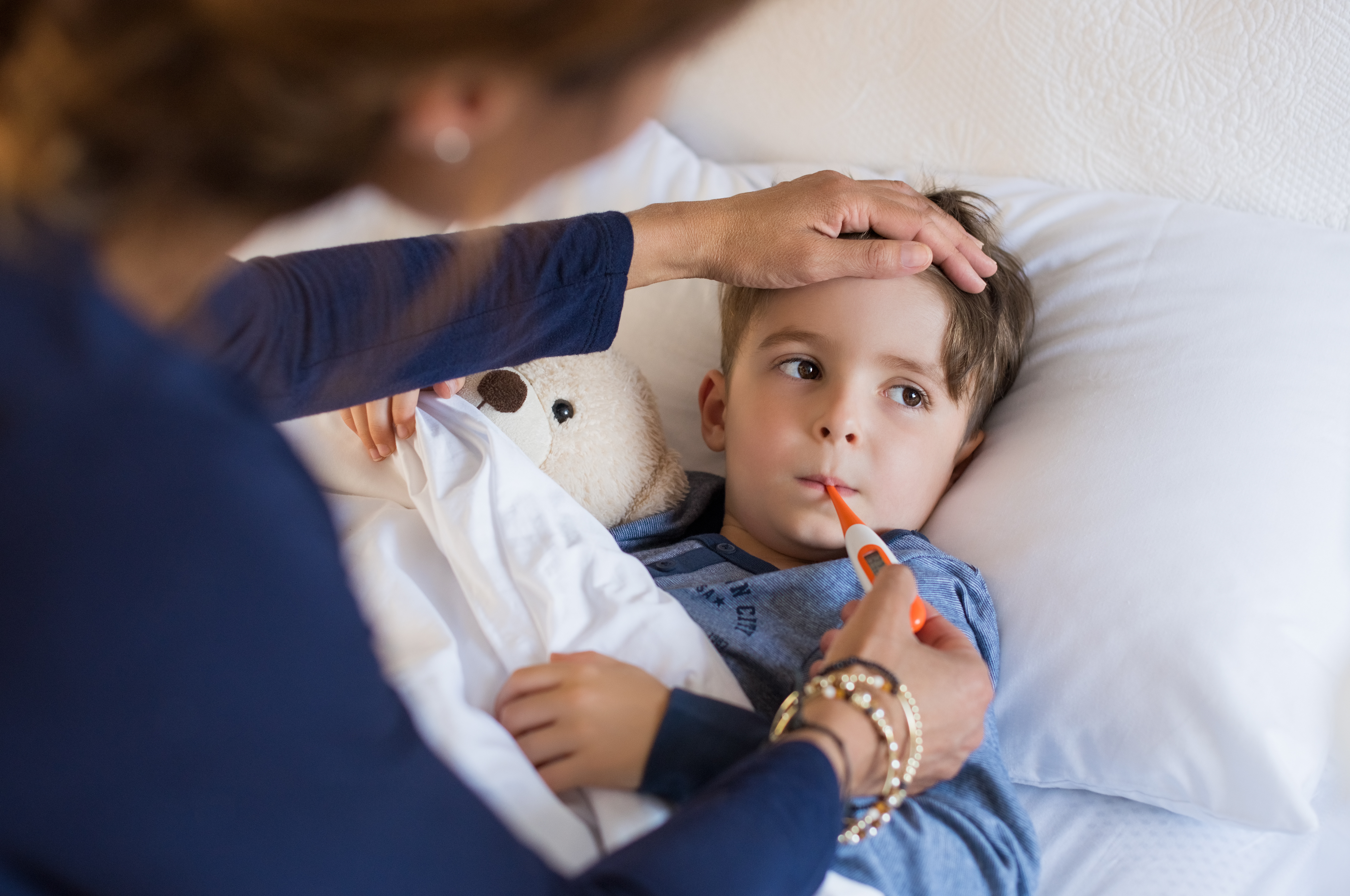 Understanding the Symptoms and Differences of RSV, Flu, Pneumonia, and COVID-19